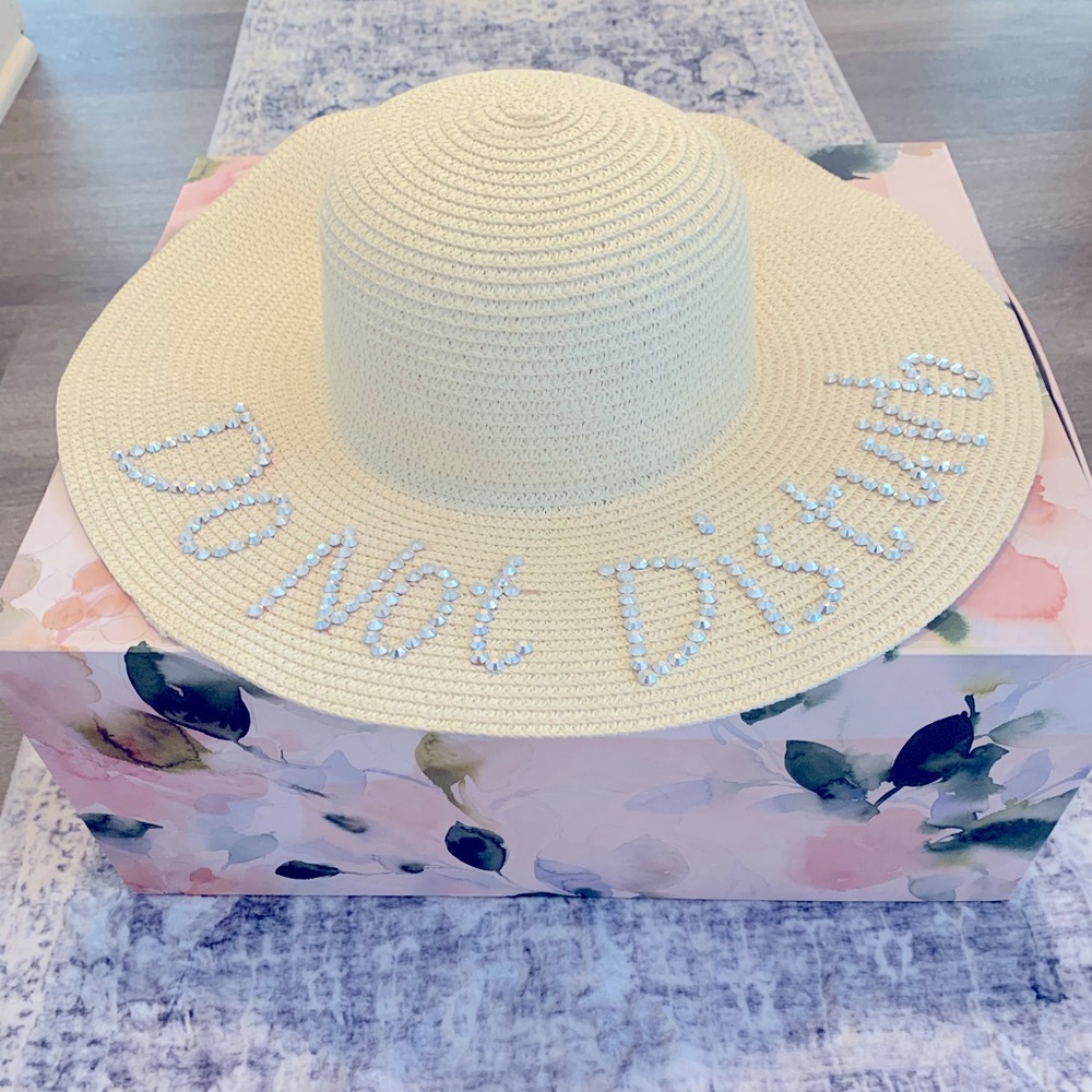 “Do Not Disturb” Sun Hat 💎 studded